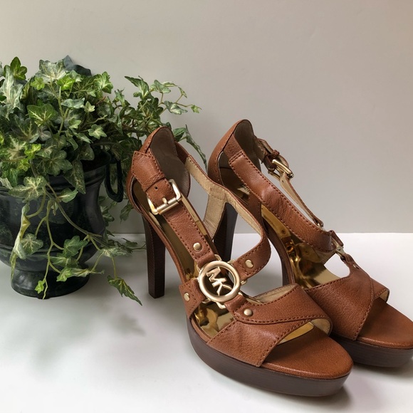 Michael Kors Heels - Picture 1 of 5